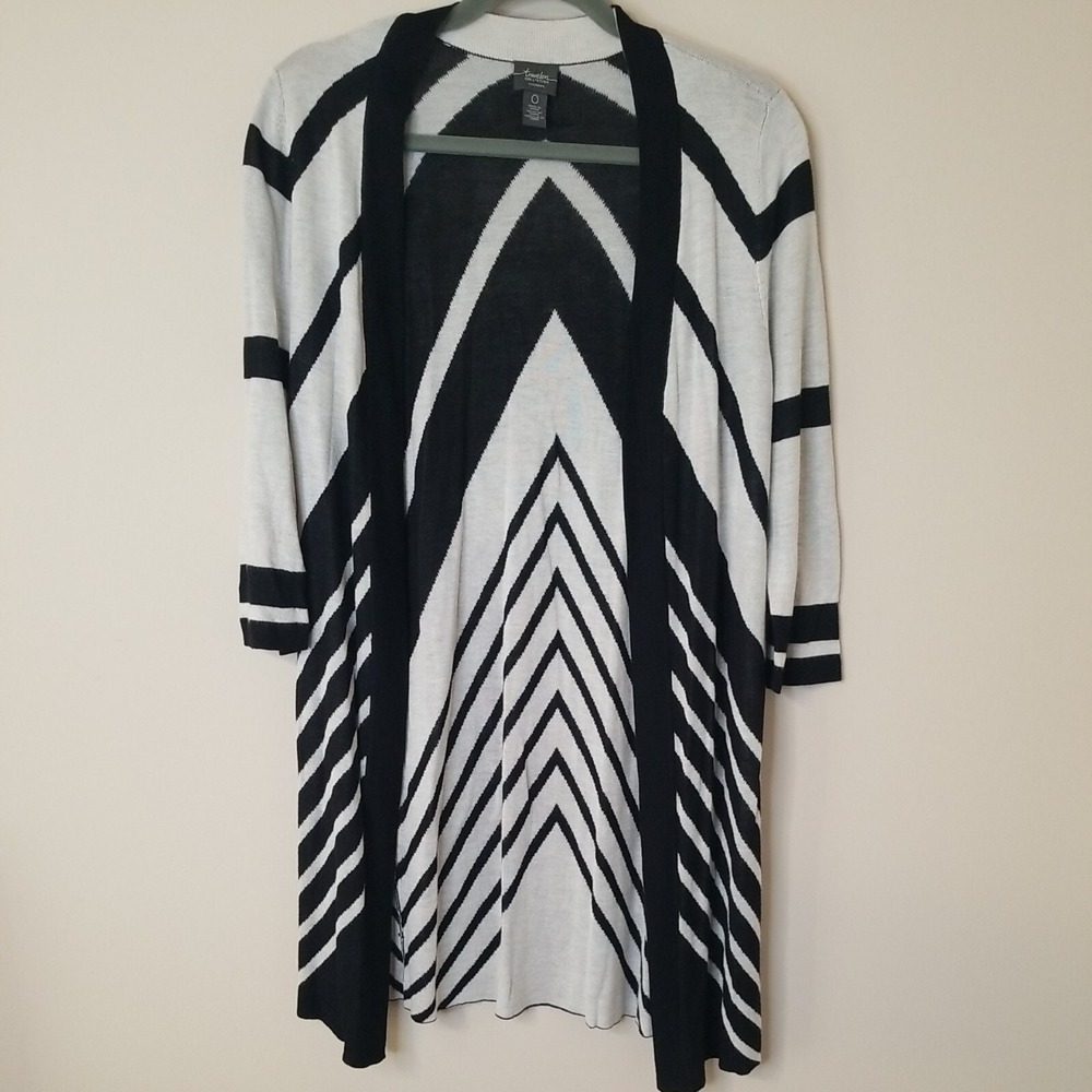 Chico's Travelers Cardigan 0 Women S Black Beige Chevron Neutral Sweater Chic
